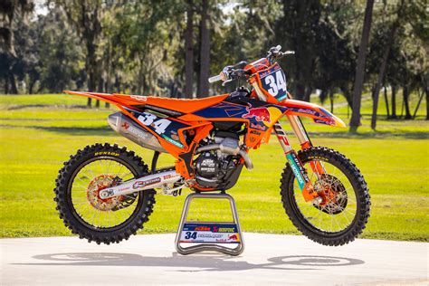 Photo Gallery 2023 Red Bull KTM Team Shoot Racer X