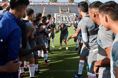 Alianza Lima Así celebró su cumpleaños Hernán Barcos junto a