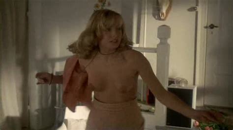 Naked Vivi Rau in Der må være en sengekant