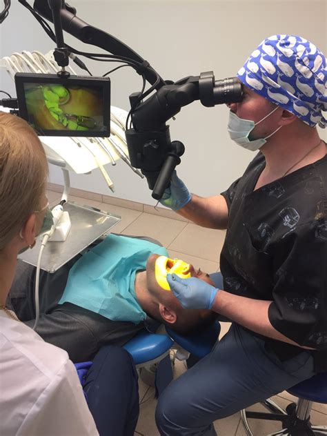 Лечение под микроскопом | NeoDent