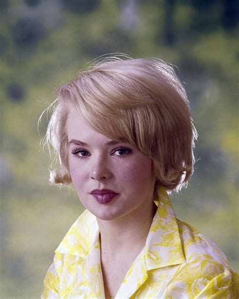 Joey Heatherton classic 1960's in yellow & white blouse 24x30 inch