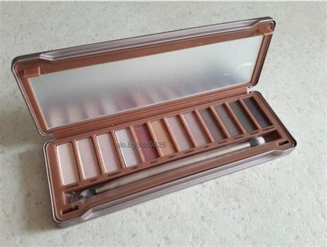 Naked 3 палитра сенки за очи Парфюмерия и козметични продукти Смолян 12 земни ноанса ф