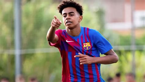 Xavi calls up 15-year-old talented teenager Lamine Yamal to train with