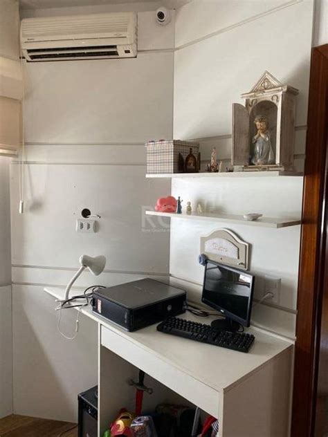 Apartamento na Rua Marquês do Pombal 940 Moinhos de Vento em Porto