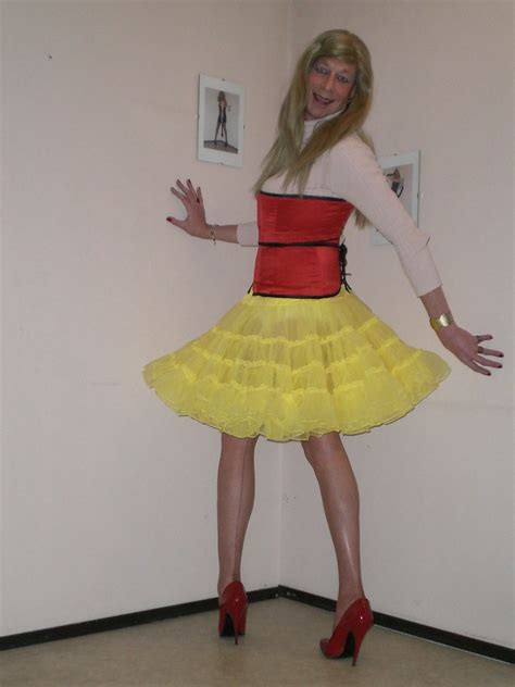 Red Corset And Yellow Petticoat Red Corset Yellow Pettic Flickr