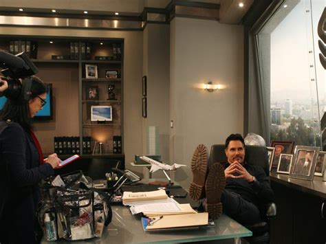 The Bold and the Beautiful: A Behind-the-Scenes Look at the Drama - rrbomae