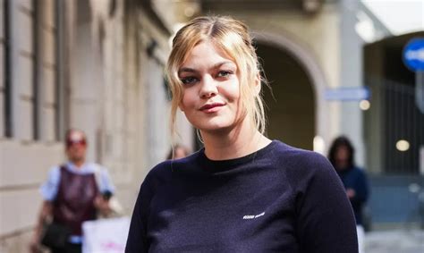Magnifique déesse reine Louane se dévoile en bikini à Ibiza et affole ses fans ÊTRE