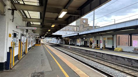 High speed rail links will soon connect to luton station 31