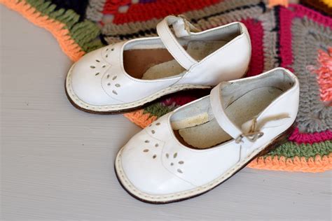 Soviet Vintage sandals White Leather Baby sandals USSR kids | Etsy