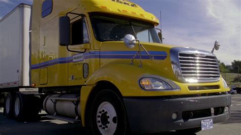 IMCDb Org Freightliner Columbia In Make It Or Break It 2009 2012