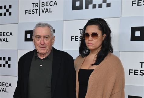 🔴 Robert De Niro Discusses Evolving Approach To Parenting With Tiffany