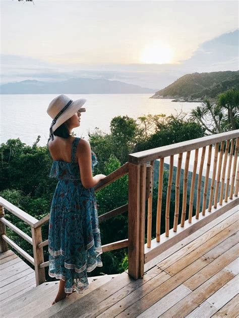 Hoa H U Ng C H N C Khen N C N Khi Hi M Hoi Ng Nh B N Nude Sao Vi T Vi T Gi I Tr