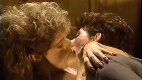 Sharon Mitchell Leslie Winston Tom Byron Renee Summers Porn Videos