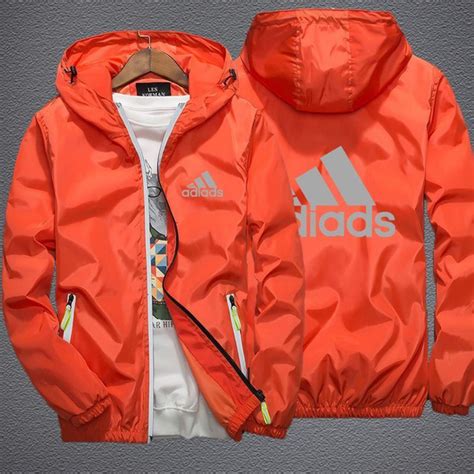 Куртка adidas Sportswear купить на OZON по низкой цене (1513162906)