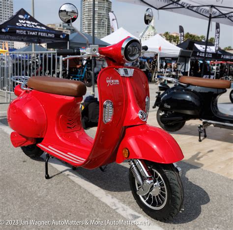 Stunning EV revelations from Sandy Munro at Electrify Expo in Long