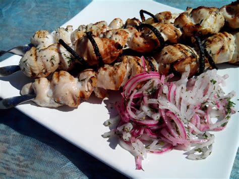 Маринованный лук к шашлыку