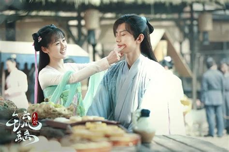 Top Di N Vi N Hot Nh T Weibo Nhi T Ba Ng H Ly C Ng Th M Ch H Ng D N L U L Ng