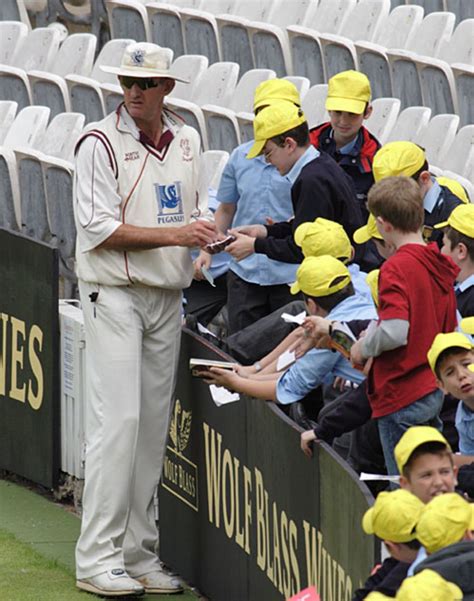 Andy Caddick obliges young fans | ESPNcricinfo.com