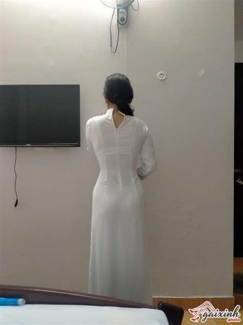 Thưởng Thức Khánh Vy Áo Dài Vếu Khủng Cực Săn Chắc Ảnh Sex Gái Xinh Sexy