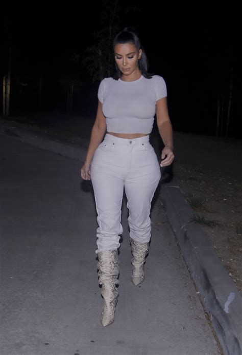 Kim Kardashian Sexy Curves In Out In Los Angeles Hot Celebs Home