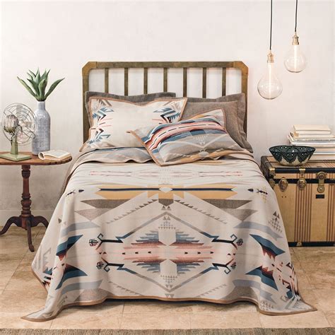 Pendleton White Sands Jacquard Unnapped Blanket Accessories