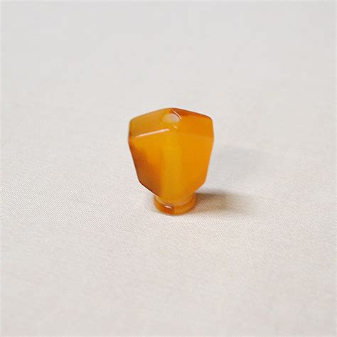 Amber Keystone Knobs For Banjo Tuners