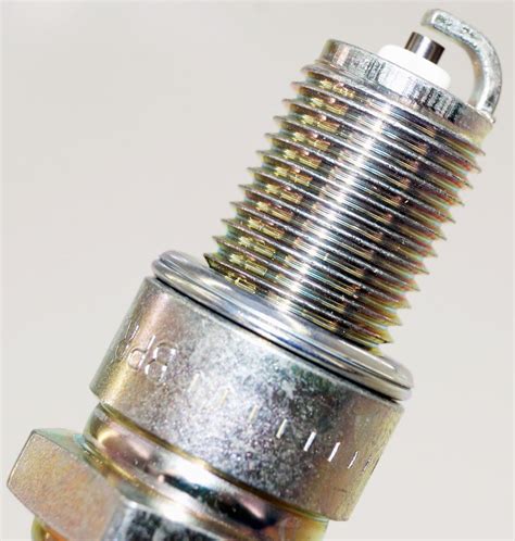 Genuine NGK 5534 Nickel Spark Plug BPR7ES Pack of 8 - OverStockDirect