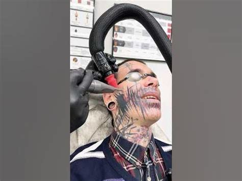 😱ШОК. Зачем он это сделал с собой !? УДАЛЯЕТ ТАТУ НА ЛИЦЕ. часть #2😰. # ...