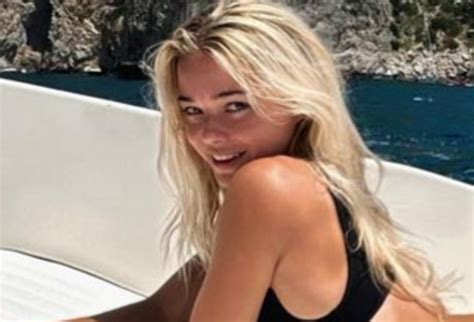 LSU Gymnast Olivia Dunne Drops Bikini Photos After Signing Deal With Motorola Page Of
