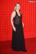 Amelia Dimoldenberg Nude Aznude