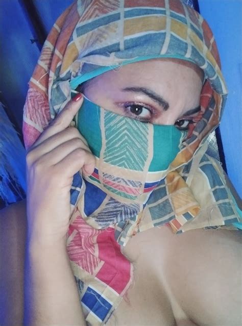 Hijab HOT Milf Muslim In Iran Showing Big Tits And PUssy 26 Pics XHamster
