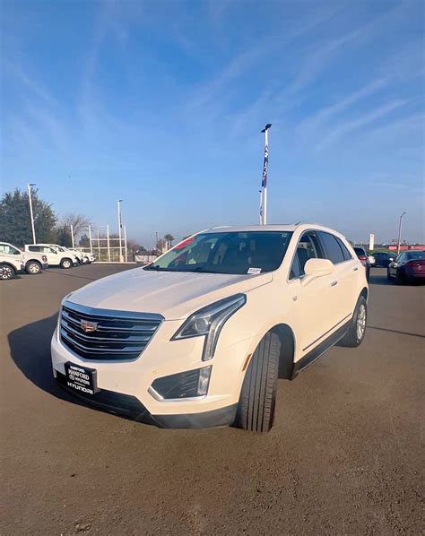 2019 Cadillac XT5 · Luxury Sport Utility 4D - Cars & Trucks - Visalia