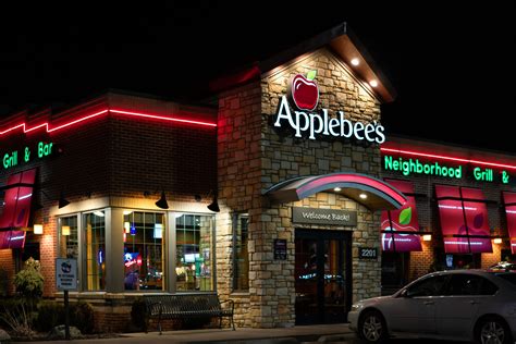 EEOC claim says Applebee's told Black, gay worker to ignore slurs from ...