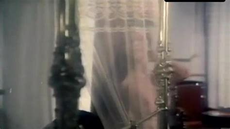 Isela Vega Breasts Scene In El Hombre De Los Hongos Porn Videos