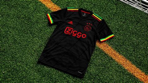 Geruch Gericht Falten Ajax Rasta Shirt Warenhaus Anlocken Streifen