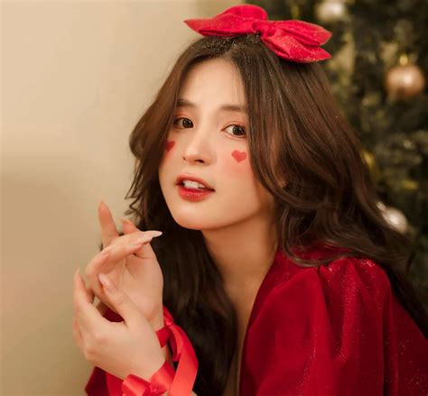 Hot girl dân tộc Tày đốn tim cánh mày râu bởi nhan sắc tựa thiên thần Người đẹp Việt Giải Trí