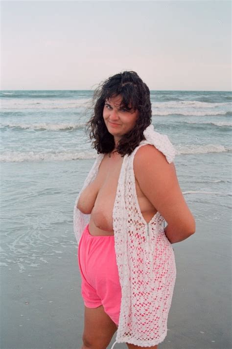 Slut Wife Nude In Public On A Beach Photo 27 46 X3vid