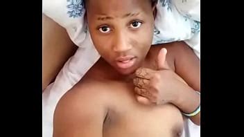 MREMBO KUTOKA TEMEKE AKIONYESHA UJUZI WAKE KITANDANI XVIDEOS