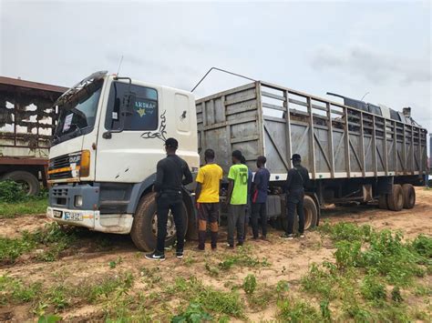 Nscdc Arrests Four Suspected Rail Track Vandals In Nasarawa Tv Nigeria