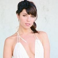 Constance Wu Angela Trimbur Lesbian Scene On Xhamster