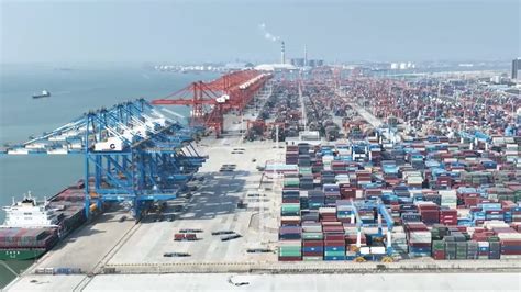 GLOBALink Land Sea Trade Corridor Boosts China ASEAN Trade Maritimes