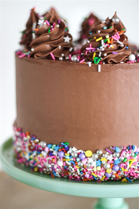stack  decorate  cake