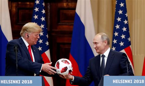 Putin Niega Que Mosc Interviniera En Las Elecciones De Y Trump Le