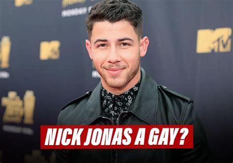 Is Nick Jonas A Gay Ex Girlfriend Selena Gomez Reveals