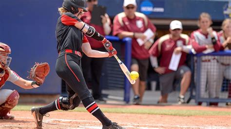 Georgia's season ends against FSU in WCWS