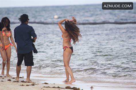 Sarah Rose Summers Sexy Heats Up The Beach For A Bikini Photoshoot Aznude