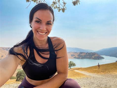 Hiking Influencer's Family Seeks Answers In Her Death: 'Mystery to Us