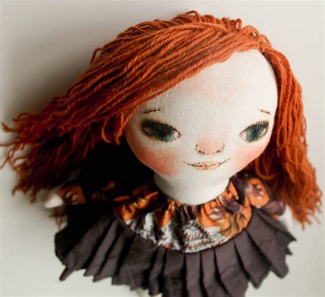 ТРОЙКА: кукла с зелеными глазами