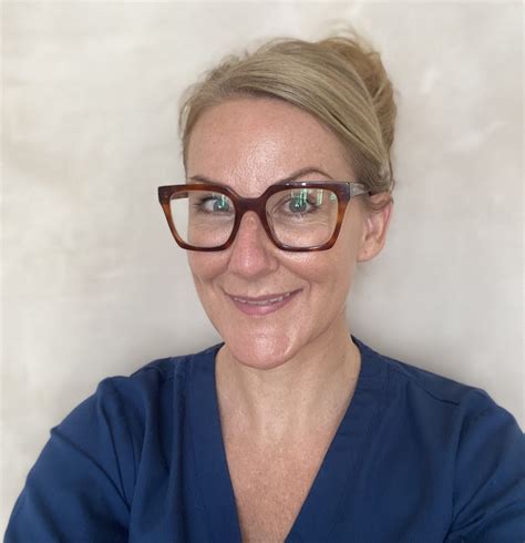 HCPC registered Podiatrist in Brighton and Hove