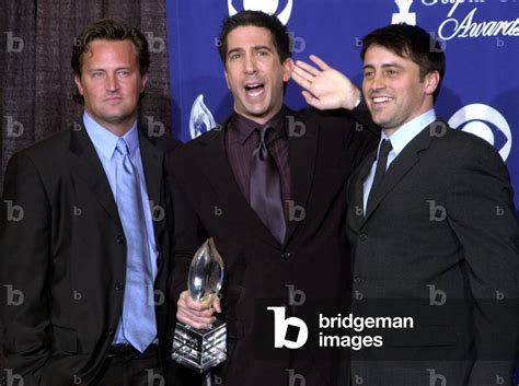 Image Of Cast Members Of Friends L R Matthew Perry David Schwimmer And
